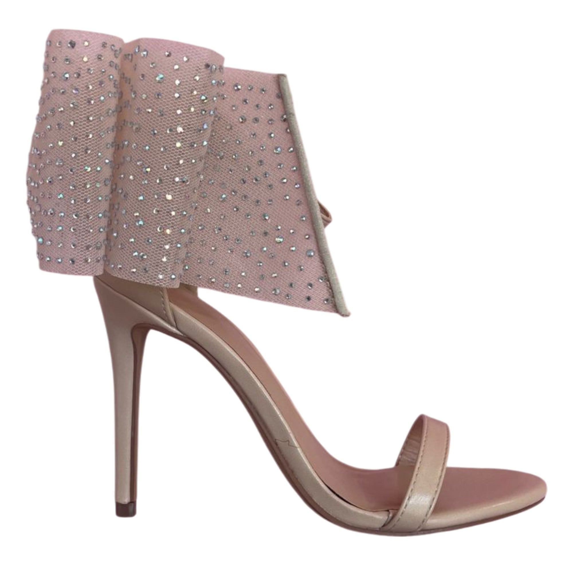 Sandalia de Tacón de Aguja con Maxi Moño y Pedrería Brillante Darla Maquillaje